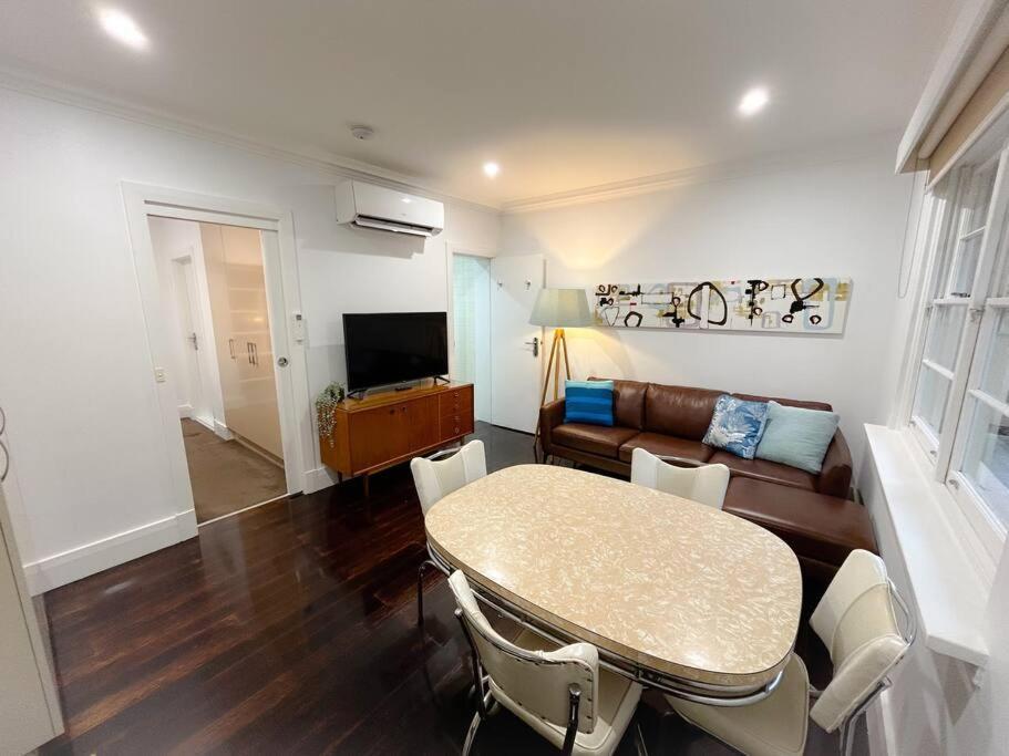 Apartament East Melbourne Unit With Courtyard Zewnętrze zdjęcie