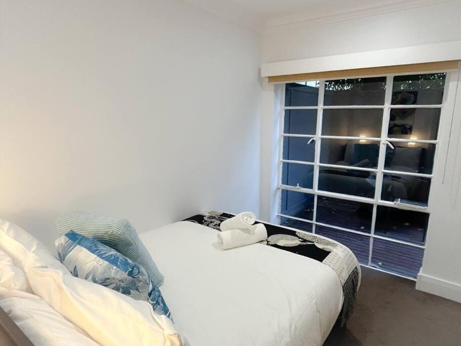 Apartament East Melbourne Unit With Courtyard Zewnętrze zdjęcie